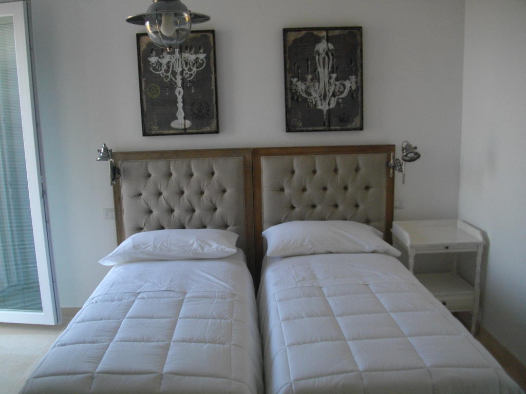 B&B Villa Cinzia 토레 산타 사비나 객실 사진